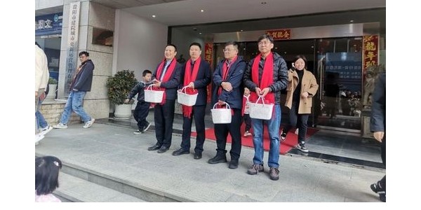 龍行龘龘，開工大吉，擼起袖子加油干!